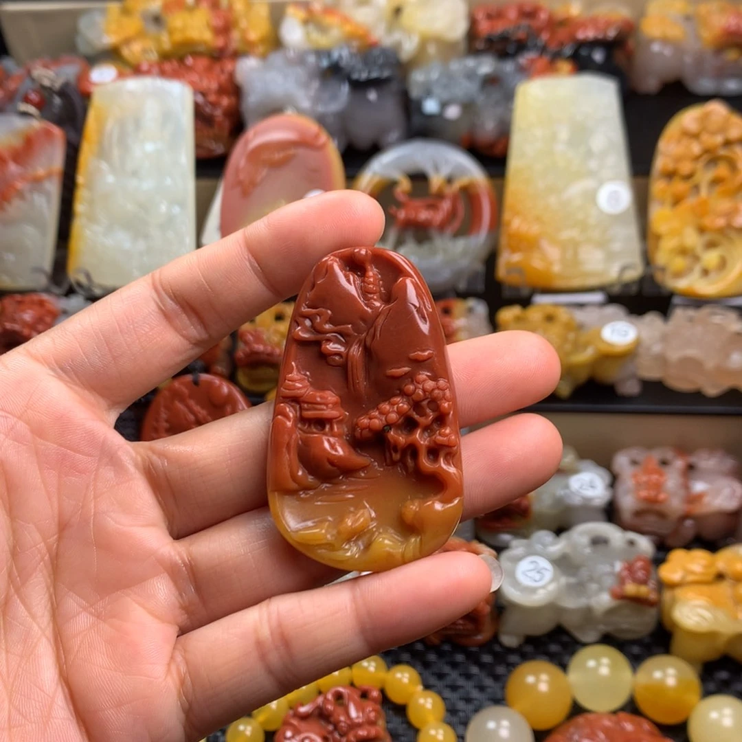 石英质玉（黄龙玉）挂件未镶嵌