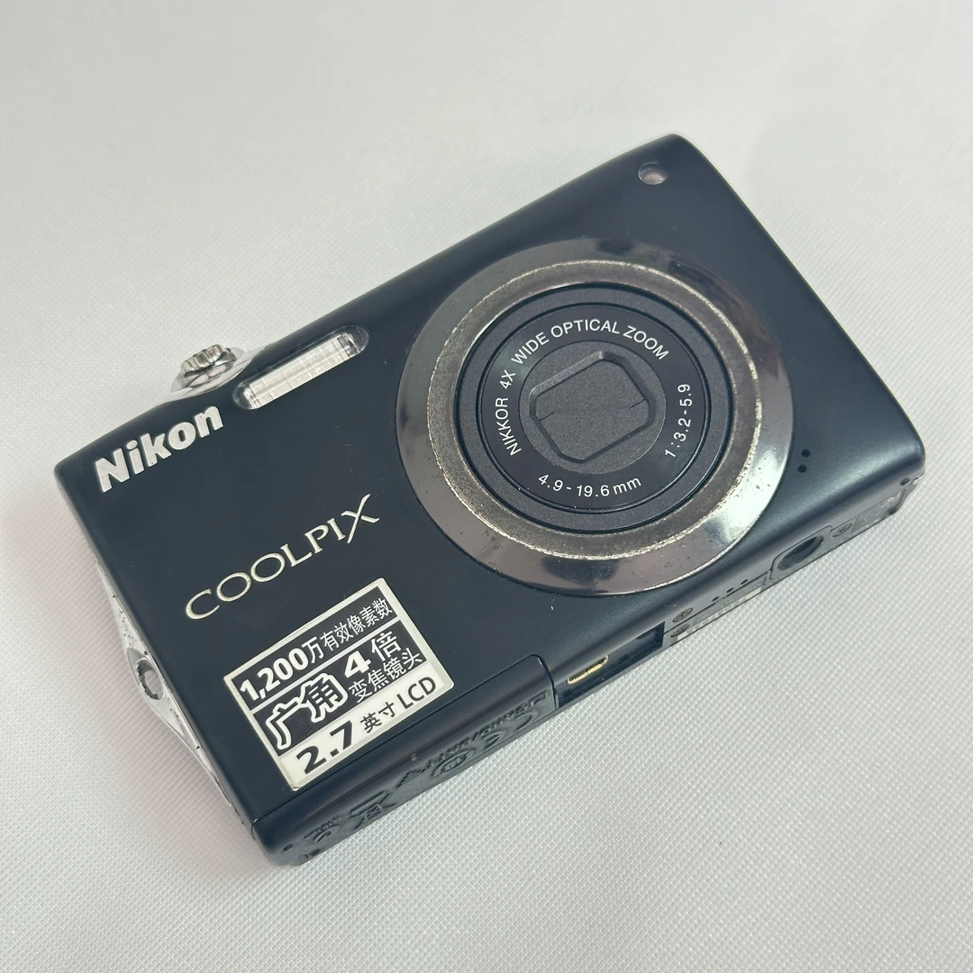 9新 Nikon/尼康 尼康S3000 CCD数码相机
