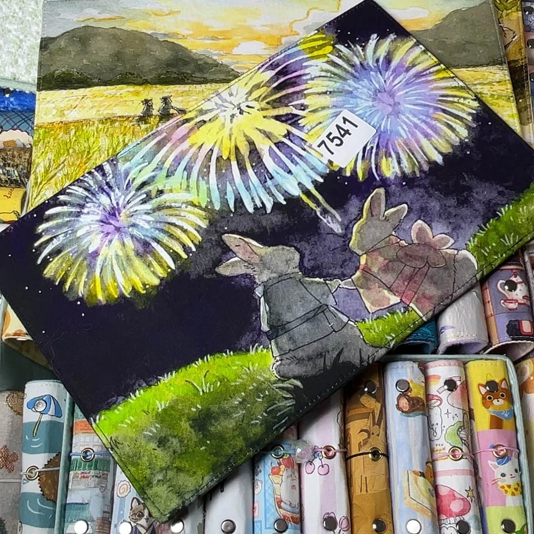 织绣A5 活页不加纸打孔7541