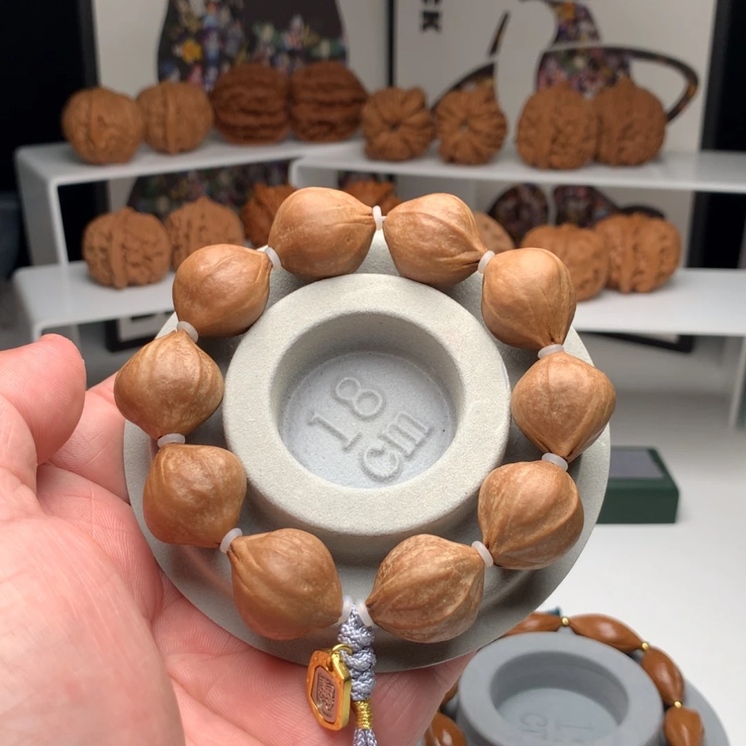 桃核吊坠J****?文玩核桃686686858