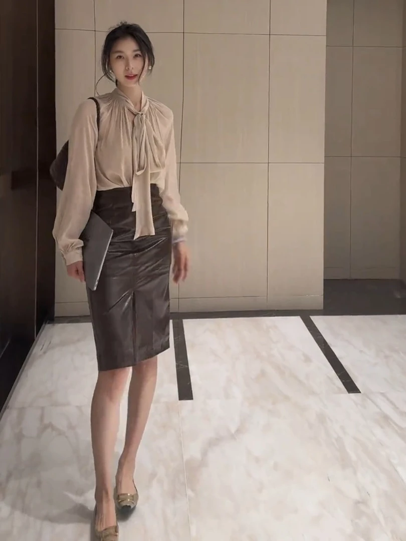 性感辣妹卡其色飘带衬衫上衣女2025早秋新款法式高级感社会职业装