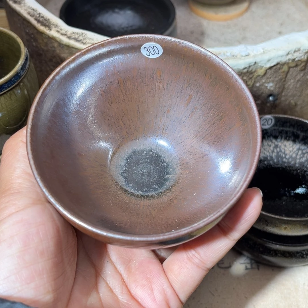 茶盏义兴龙窑坚持真柴烧