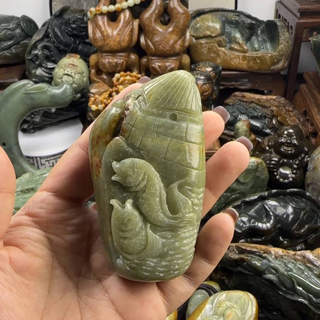透闪石质玉未镶嵌珠宝奇石