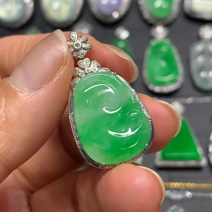 【闪购商品】翡翠18K金镶嵌颈饰吊坠