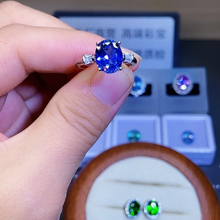 银S925镶嵌戒指蓝宝石