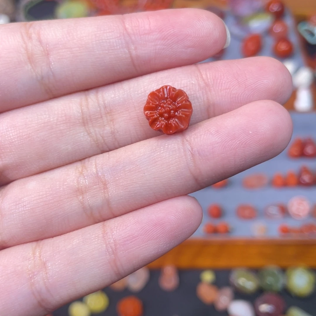 未镶嵌太阳花卡10左右南红玛瑙