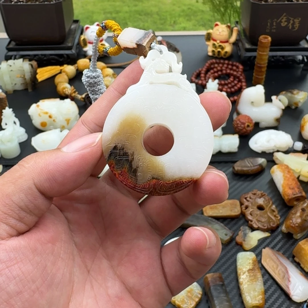 用***7和田玉（糖玉）未镶嵌颈饰