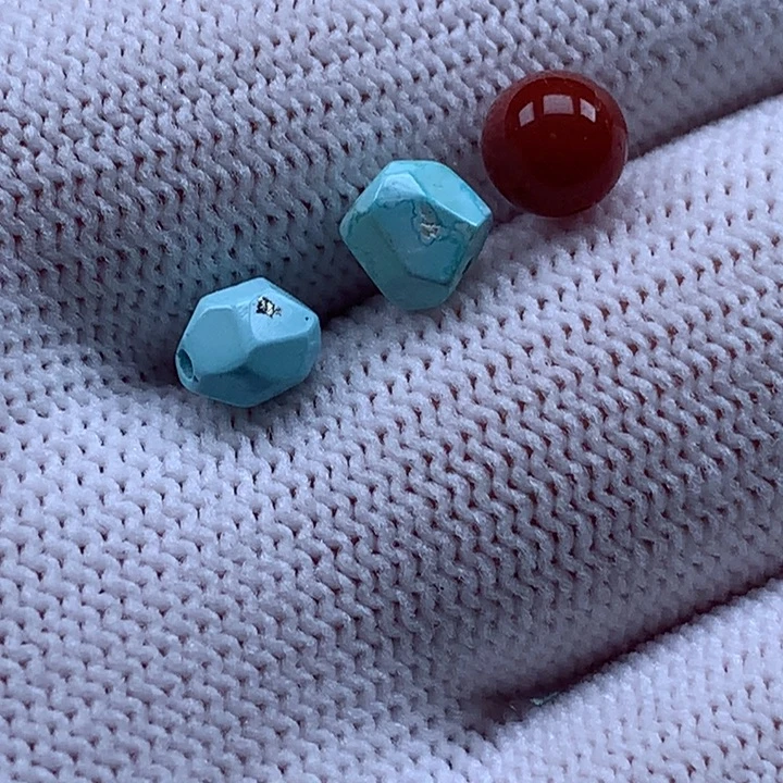 南红玛瑙未镶嵌珠宝奇石