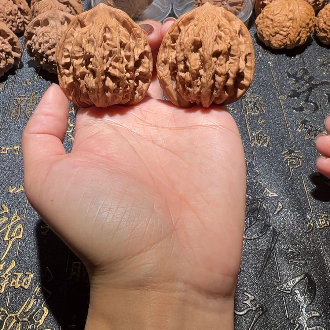 笑***天文玩核桃吊坠虎头43手把件120