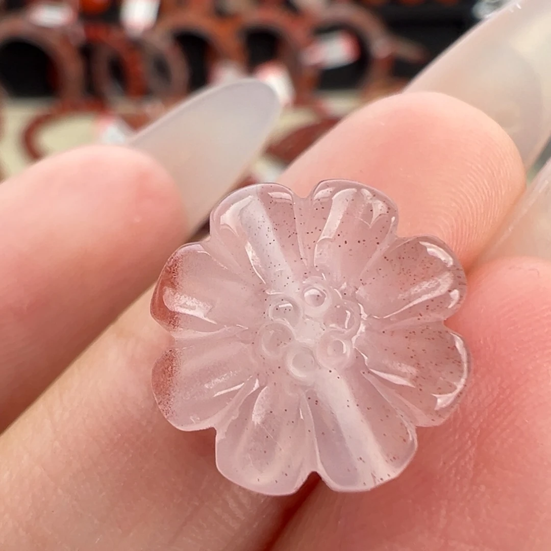 南红玛瑙未镶嵌颈饰小雏菊