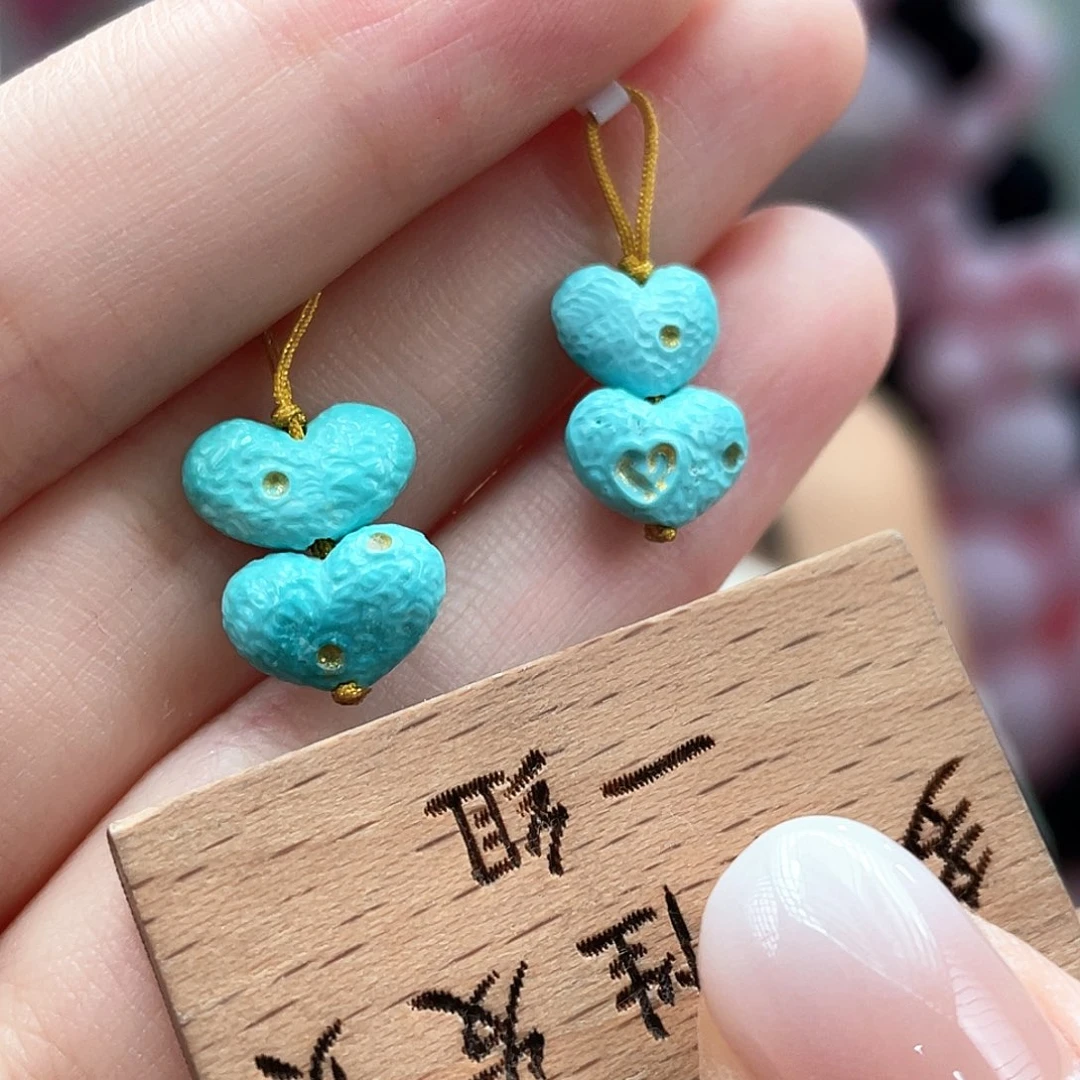 绿松石未镶嵌颈饰
