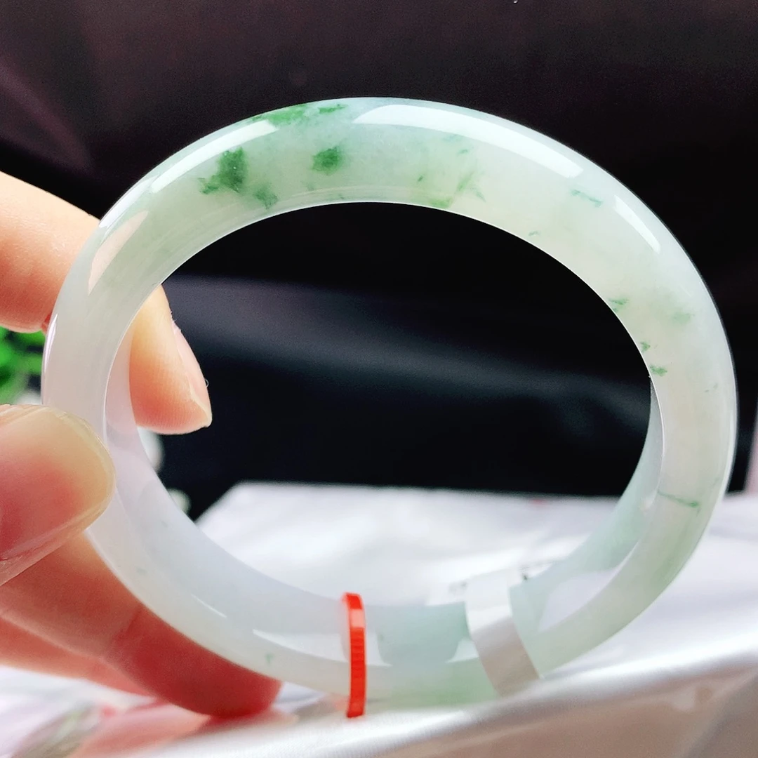 未镶嵌手镯翡翠55圈