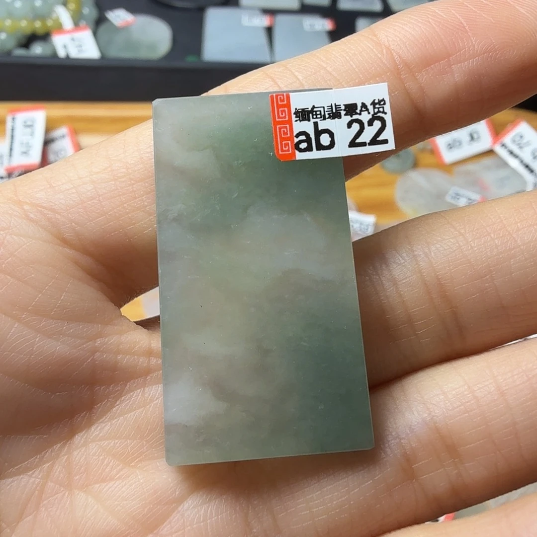 翡翠未镶嵌颈饰天然缅甸翡翠A货