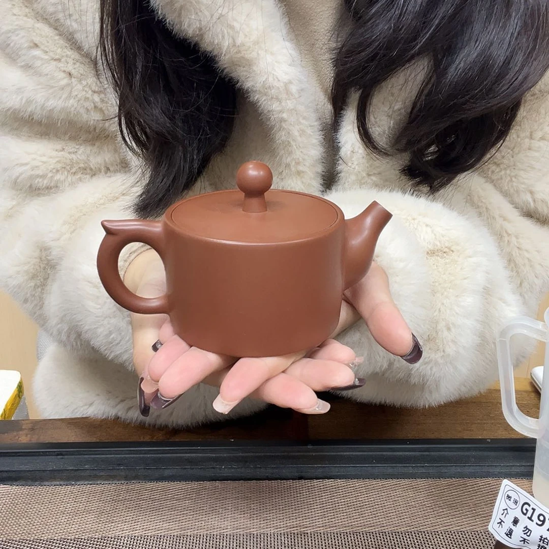 壶€****凸老韩坭兴陶  电烧漫山