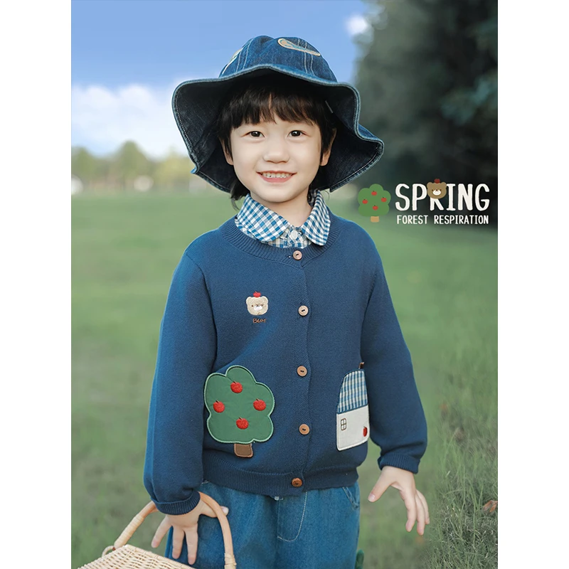 【25年春二波】男宝时尚原创设计创意贴布 苹果牧场系列开衫GC3028