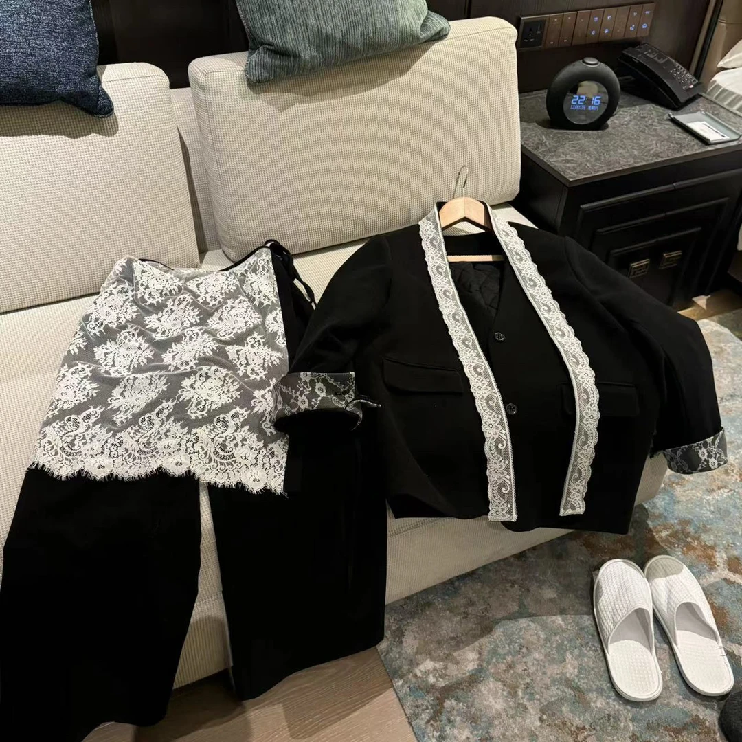 秋冬新款拼接时尚花边套装外套韩系休闲风时尚气质三件套