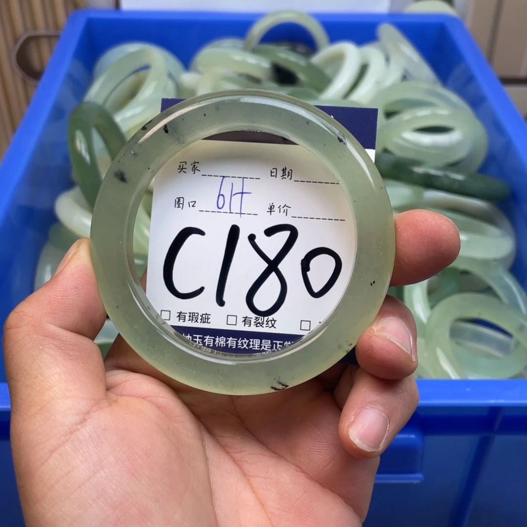 岫玉手镯手镯未镶嵌