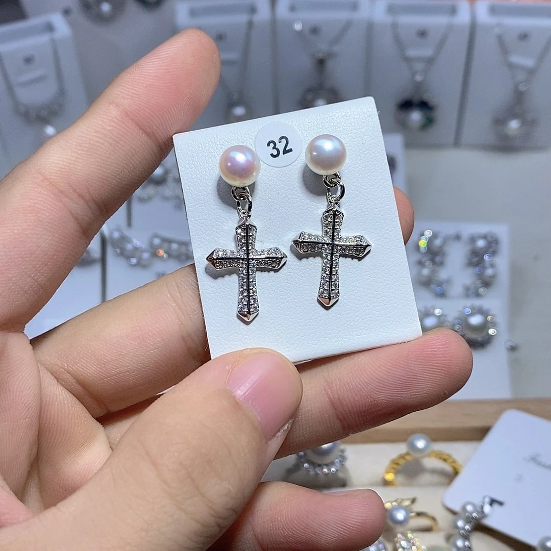 淡水珍珠银S925镶嵌耳坠