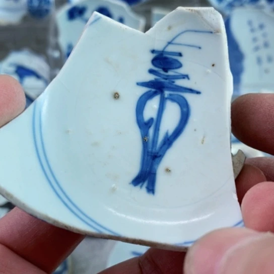 瓷片现代工艺品青花瓷片