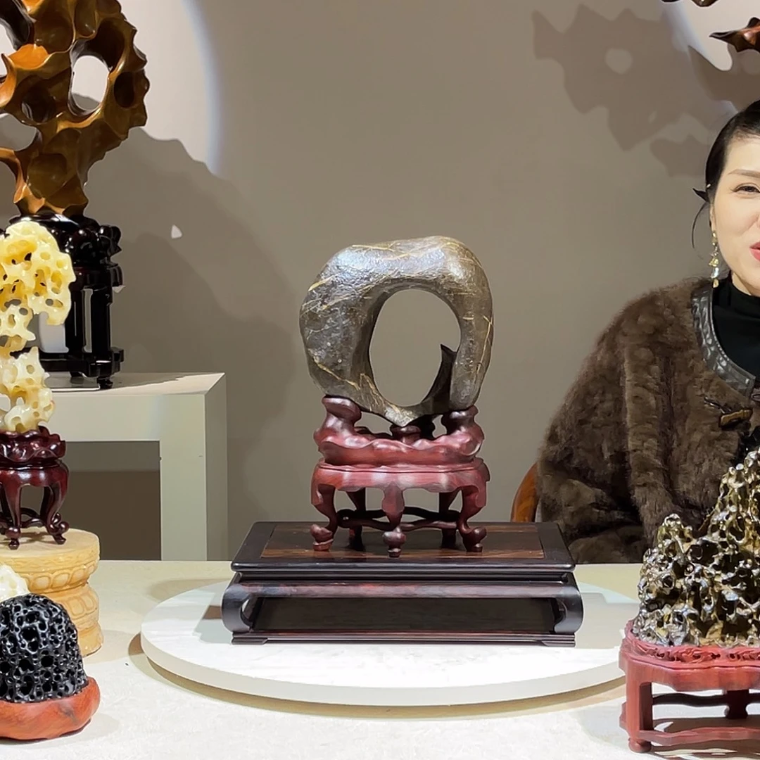 桀***太湖石摆件，高，30。 宽，18