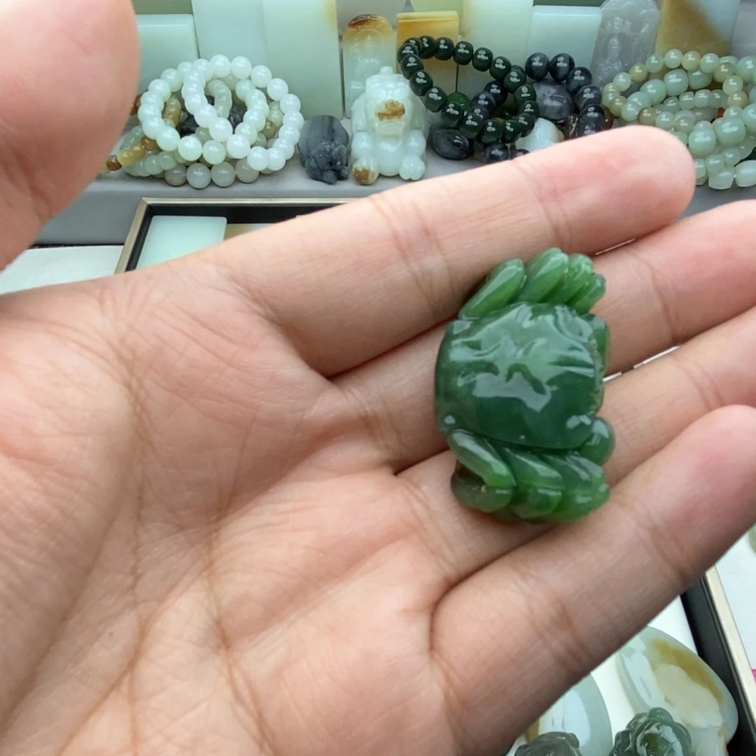 阿***哥颈饰未镶嵌和田玉