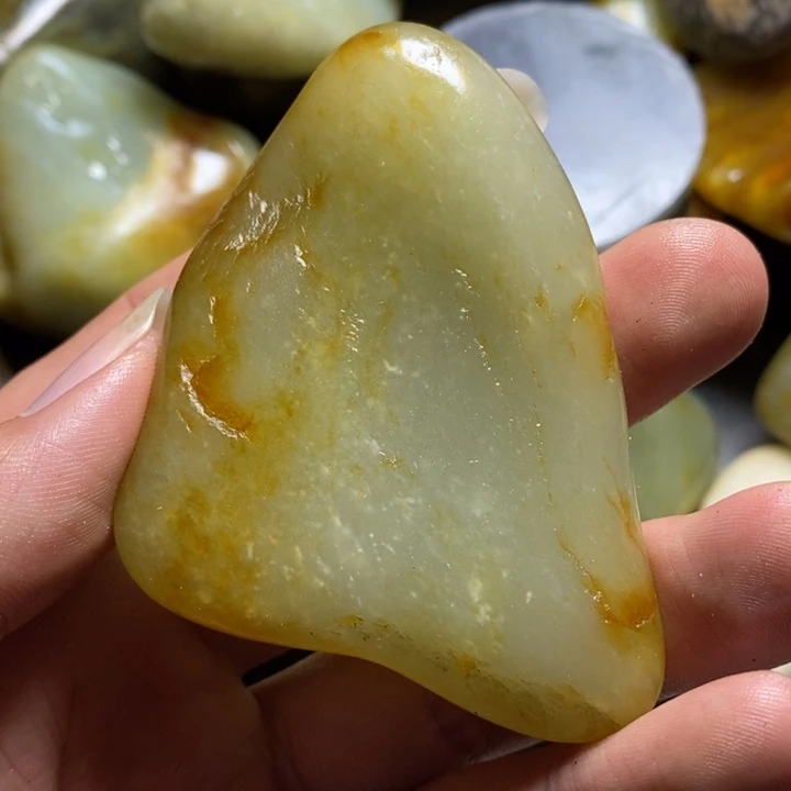 未镶嵌和田玉（糖玉）挂件