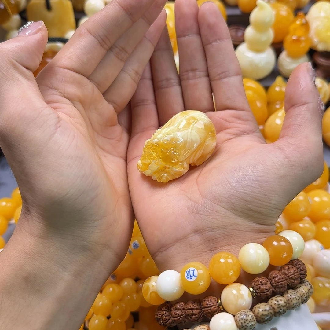 蜜蜡珠宝奇石未镶嵌貔貅吊坠