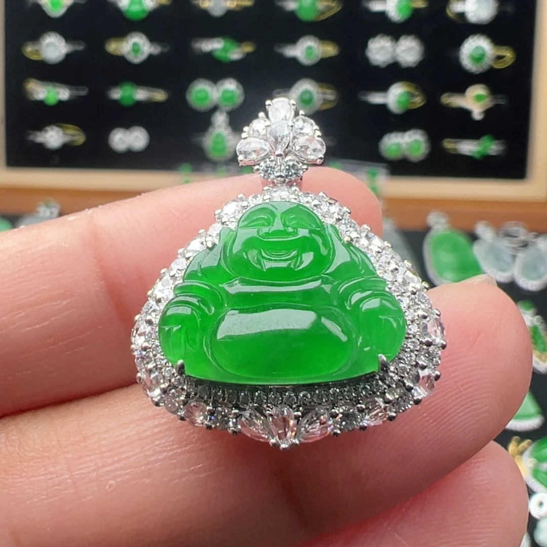 翡翠18K金镶嵌颈饰佛