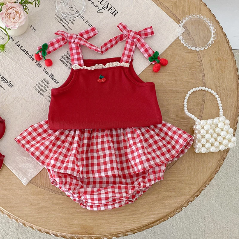 2025童装夏季女童吊带草莓上衣甜美儿童背心格子三角裤套装两件套
