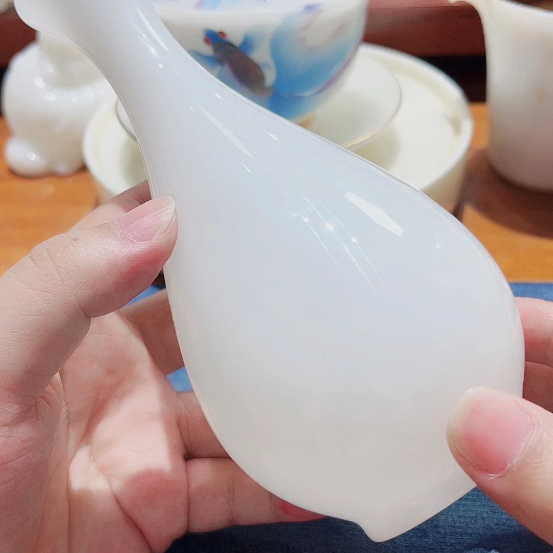 璞玉111111111。小微瑕