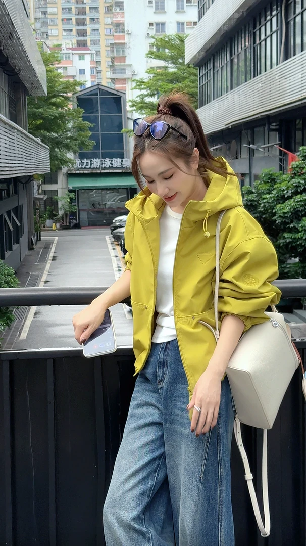 玖黛衣【攀登者】新款时尚百搭休闲纯色连帽防风外套 WTJ44369