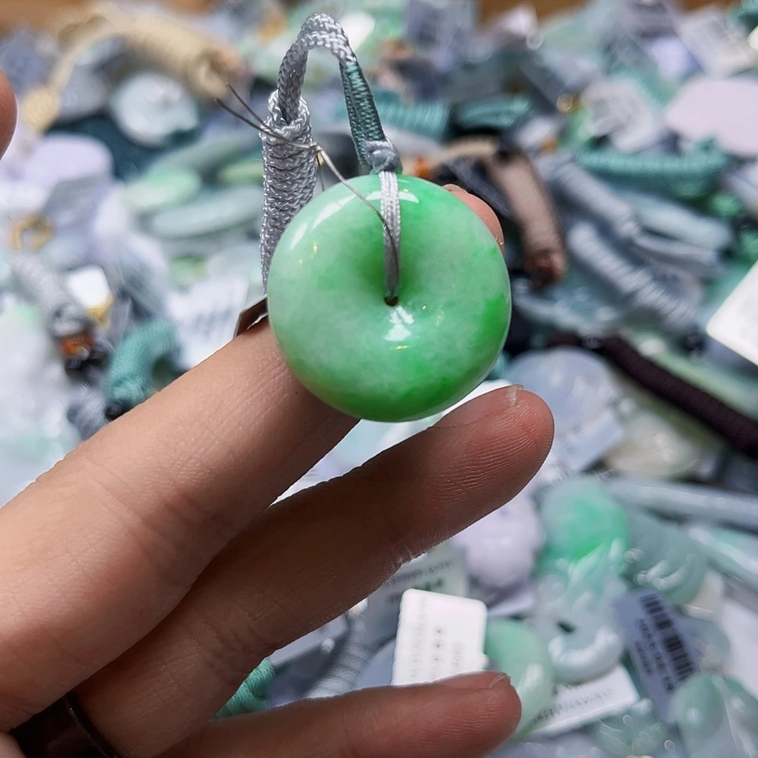 翡翠未镶嵌颈饰缅甸翡翠A货