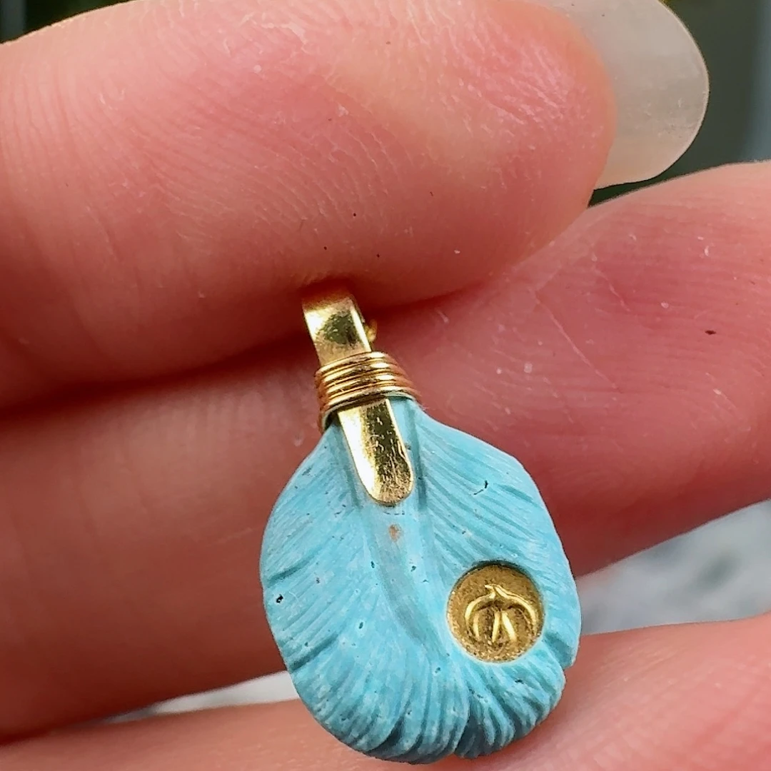 绿松石珠宝奇石18K金镶嵌