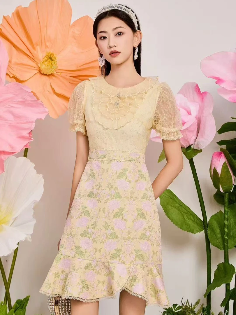 新款高级重工订珠刺绣减龄甜美时尚夏季显瘦法式特价气质连衣裙