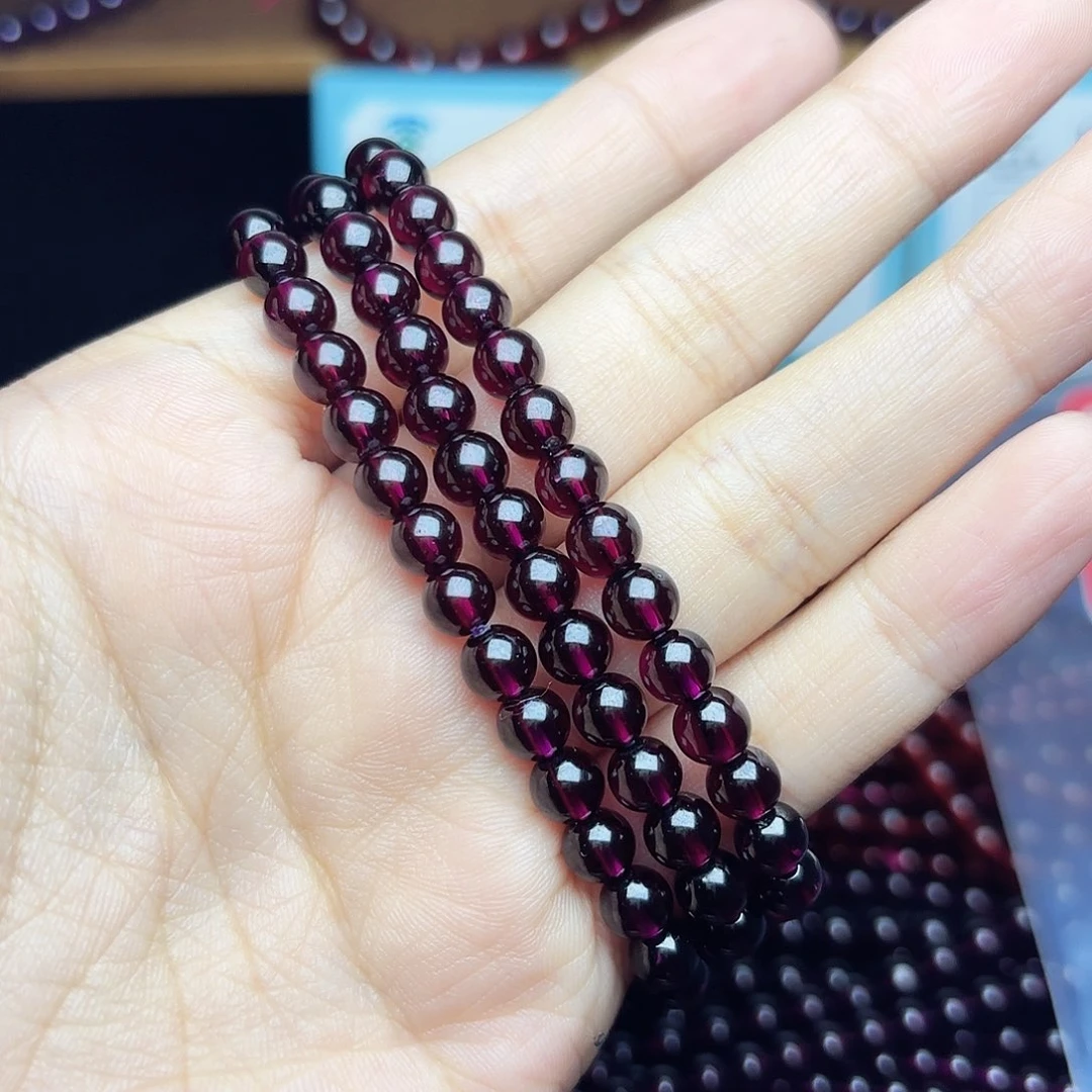 芳***姐未镶嵌石榴石手链卡6紫牙乌三圈毕业级