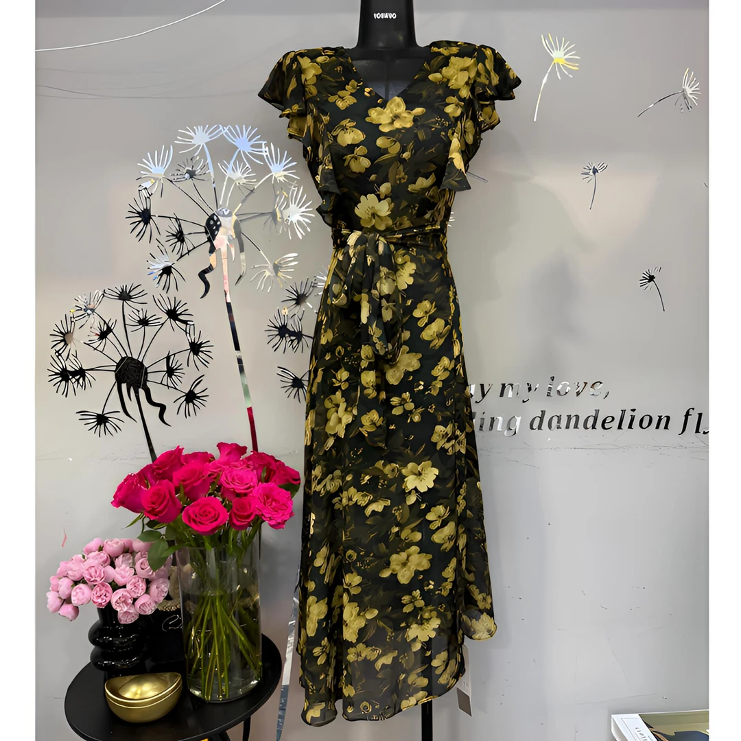 海边度假碎花连衣裙女2025夏季新款飞飞袖轻奢高级感气质名媛长裙