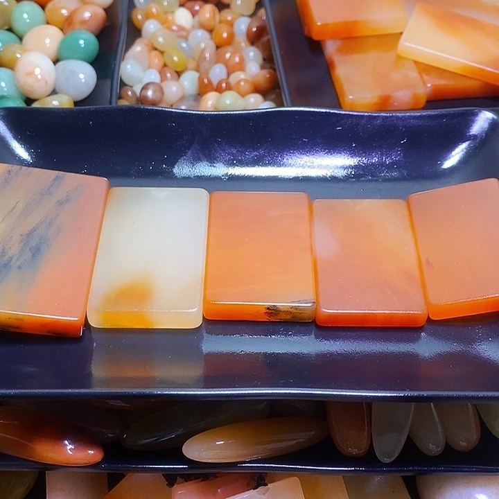 Z***L新疆金丝玉吊坠项链