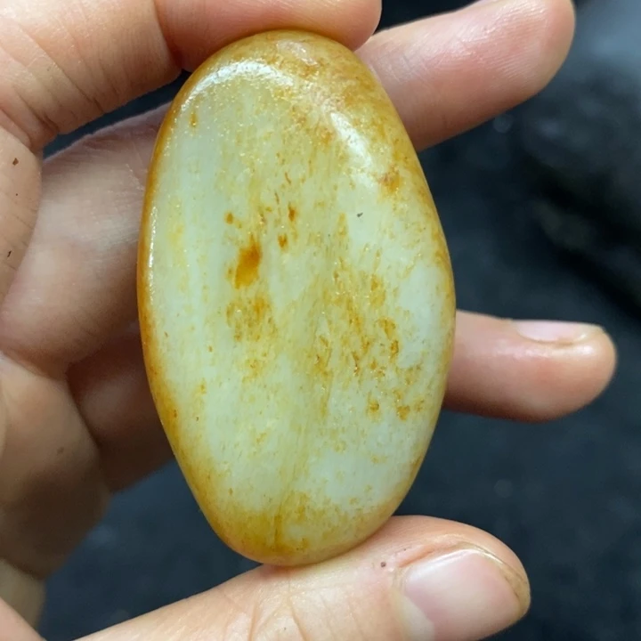 未镶嵌和田玉（糖玉）挂件