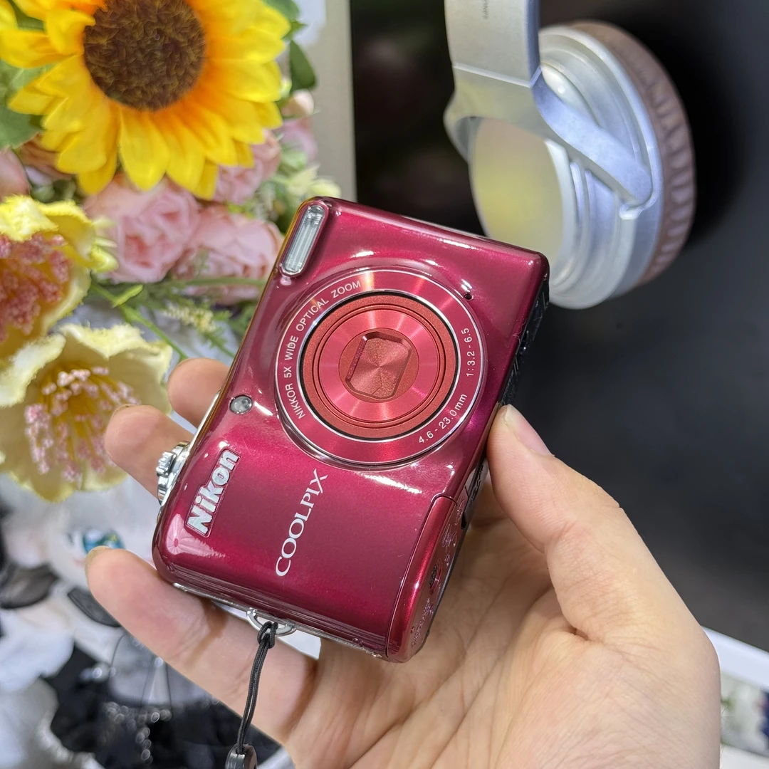 9新 Nikon/尼康 尼康l32冷白皮2000万像素柔焦复古感五号电池供电