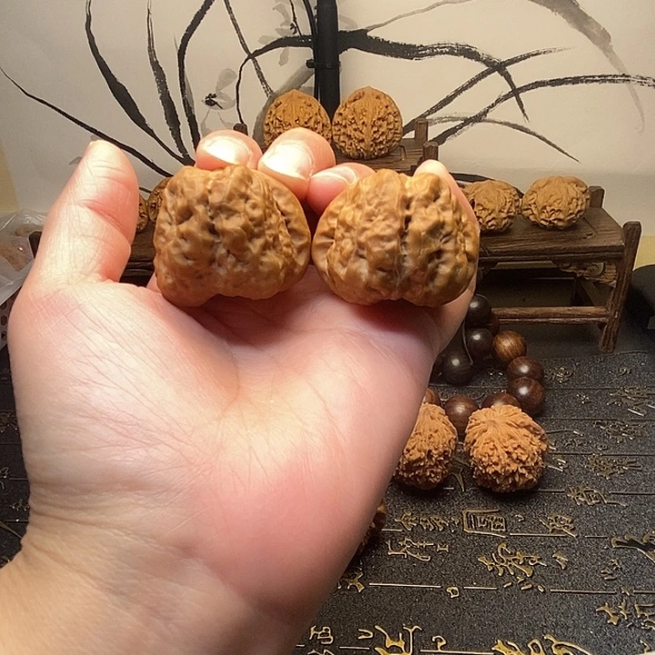 文玩核桃把件蛤蟆头