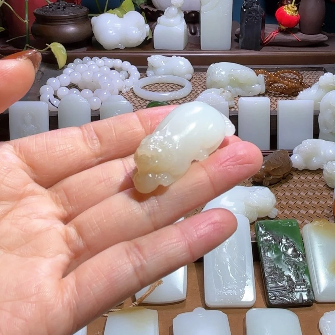 和田玉颈饰未镶嵌