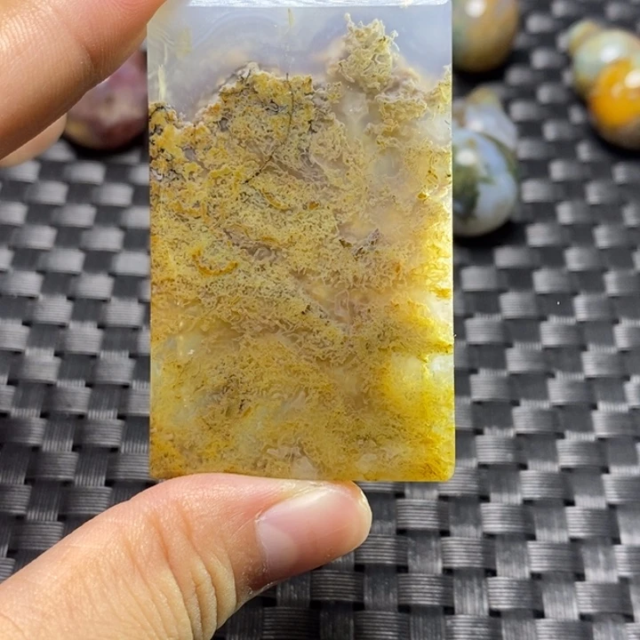 【闪购商品】玛瑙/玉髓颈饰未镶嵌奈*