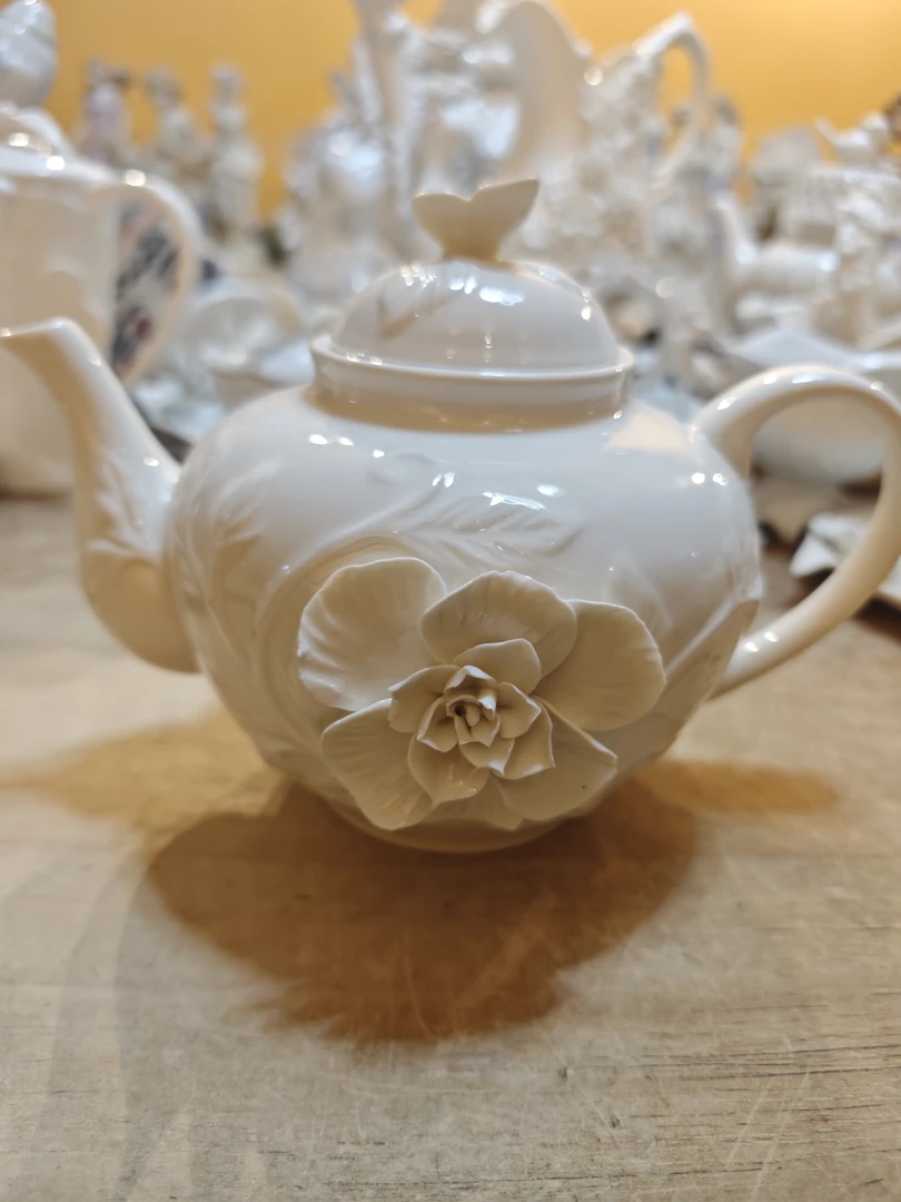 昆轩家捏花茶壶一个1350毫升容量