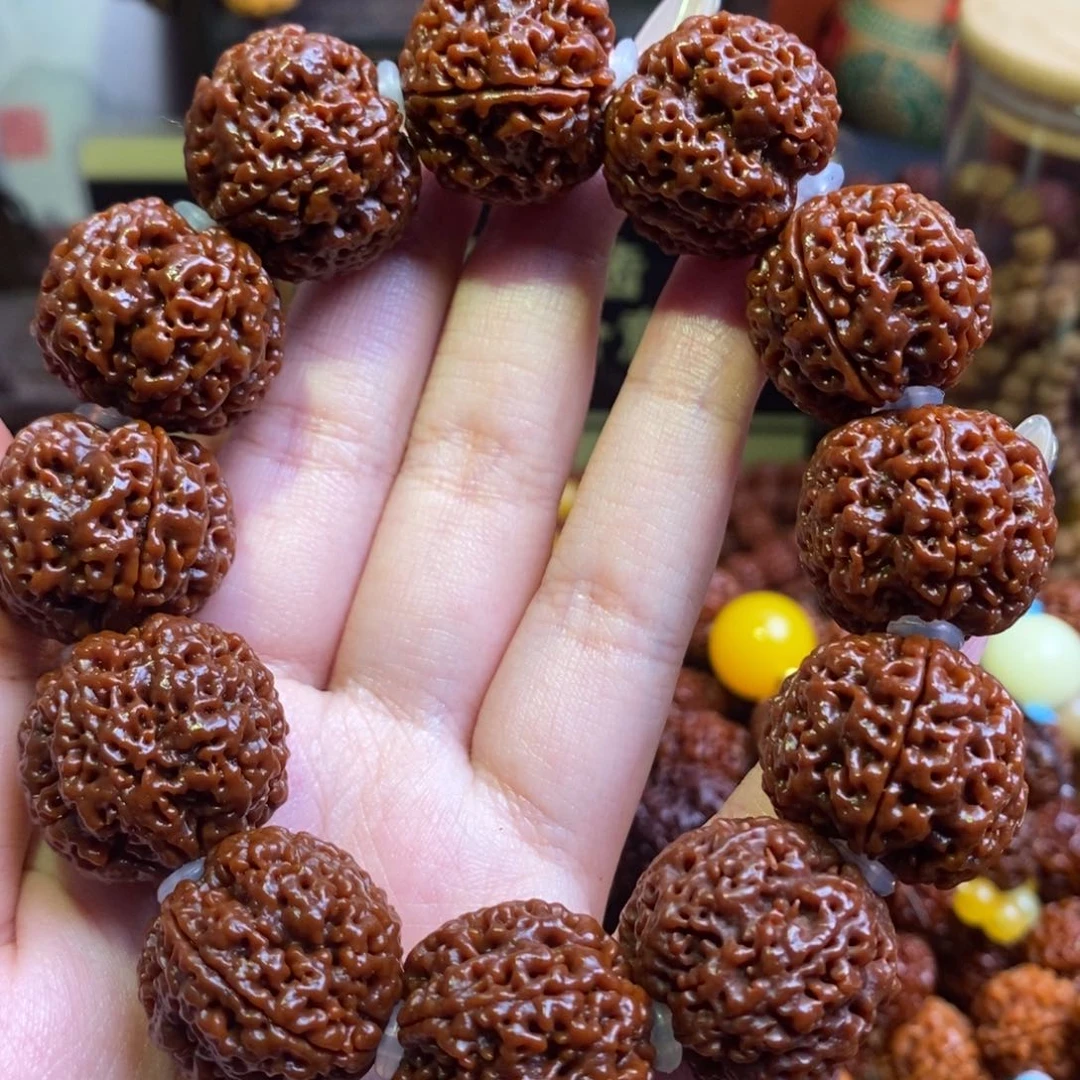 金刚菩提手串红****?24255人工满肉