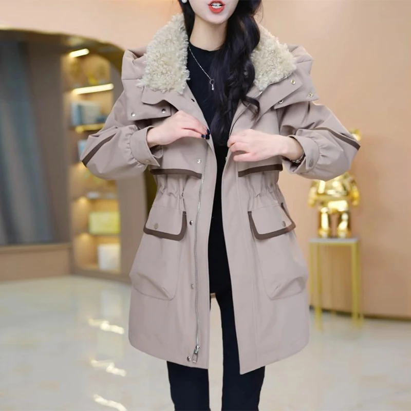 2025冬季新款休闲时尚显瘦风加绒加厚连帽派克服女士减龄保暖外套