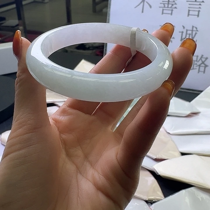 逆***上翡翠未镶嵌手镯缅甸天然a货翡翠