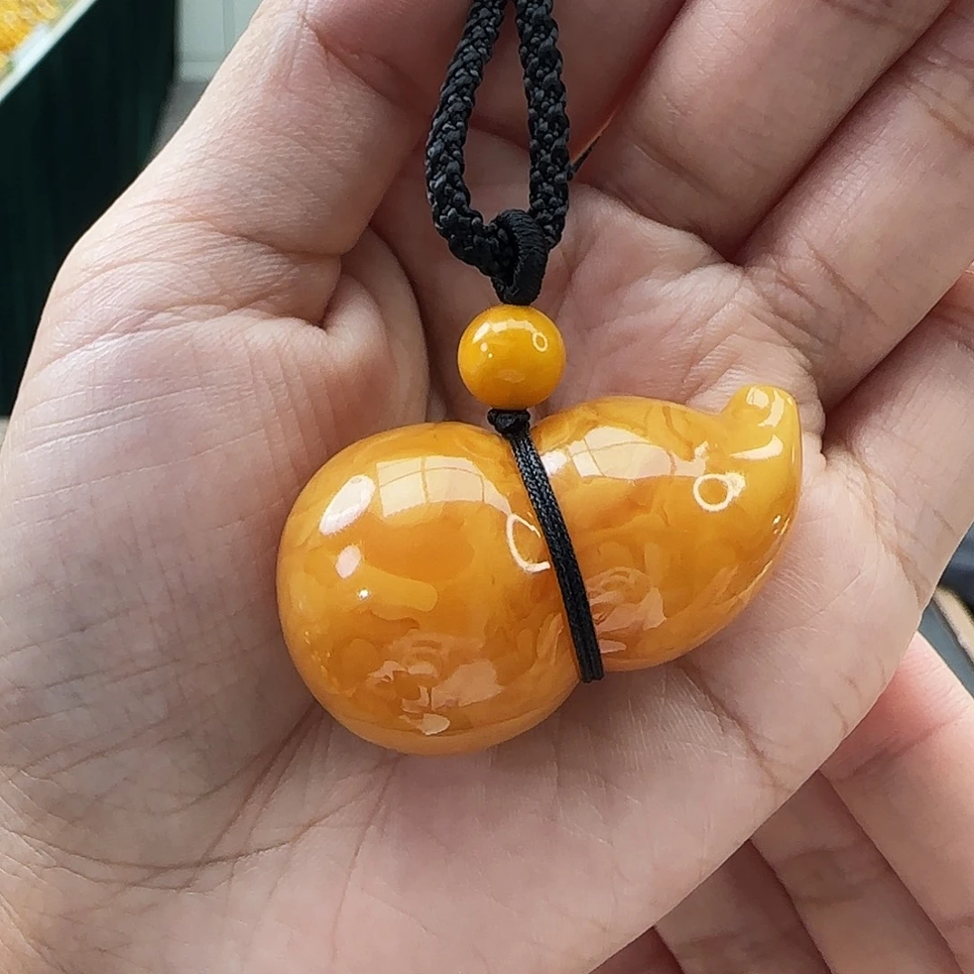 琥珀未镶嵌颈饰吊坠