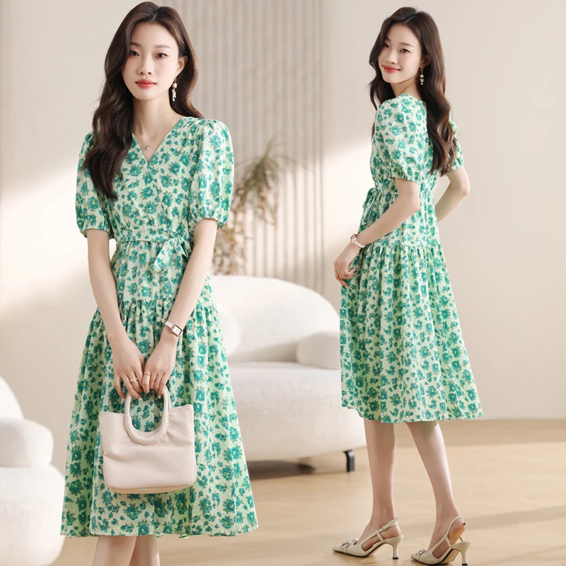 盐系法式复古碎花连衣裙女夏新款气质收腰显瘦雪纺初恋长裙子