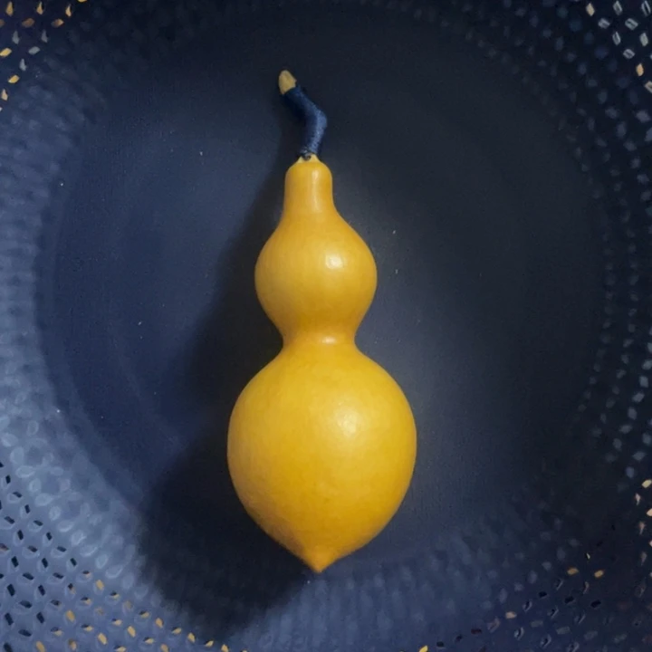 三点一线微瑕蚂蚁
