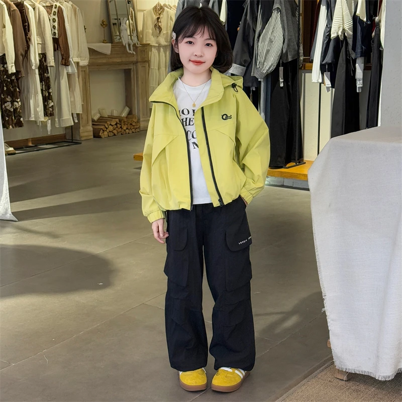 女童春装薄外套潮酷炸街2025新款中大童休闲夹克衫连帽短上衣时尚